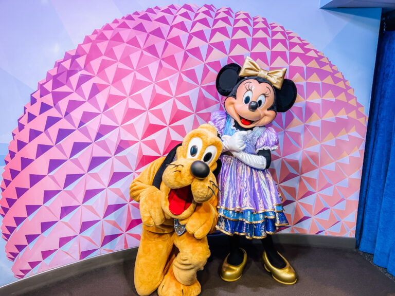 Disney Visa Photo Spot at EPCOT - a Magical Life for Me